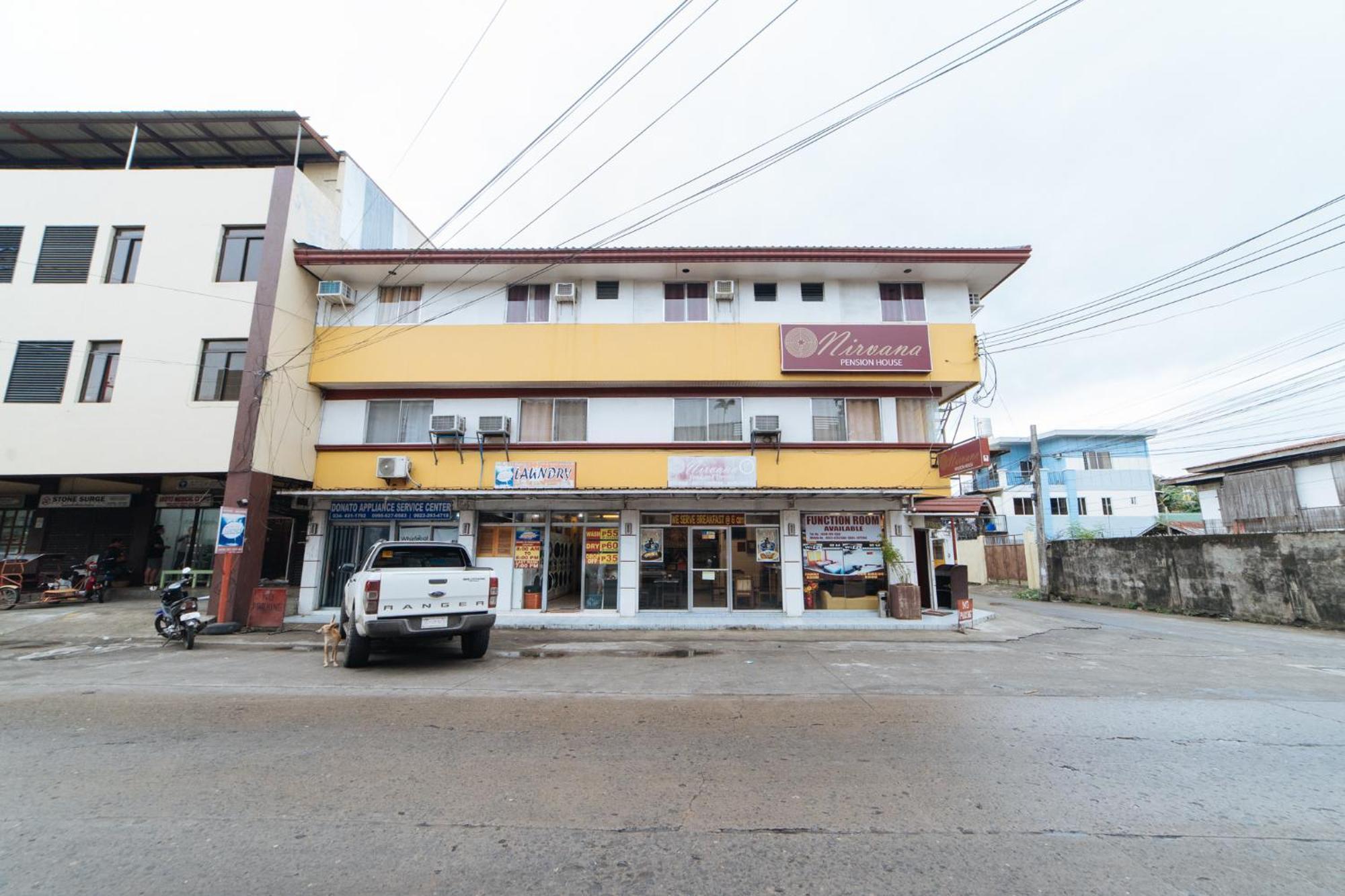 Hotel RedDoorz @ Rosario Street Bacolod Exterior foto