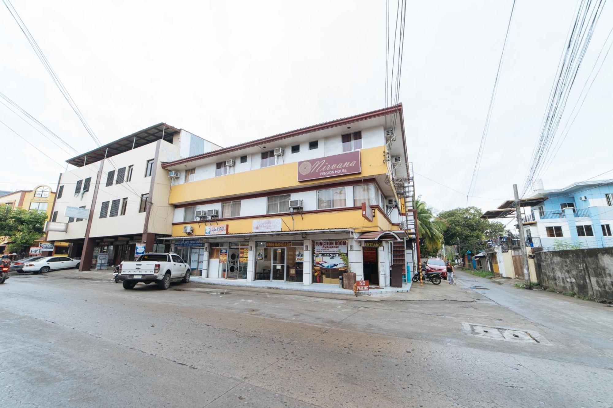 Hotel RedDoorz @ Rosario Street Bacolod Exterior foto