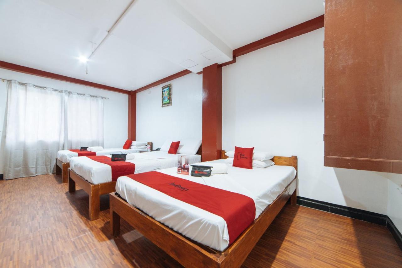 Hotel RedDoorz @ Rosario Street Bacolod Exterior foto