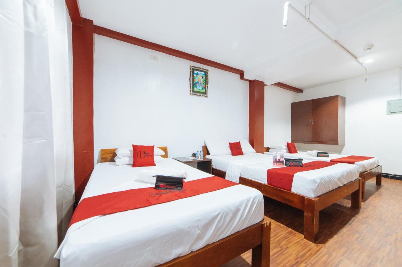 Hotel RedDoorz @ Rosario Street Bacolod Exterior foto