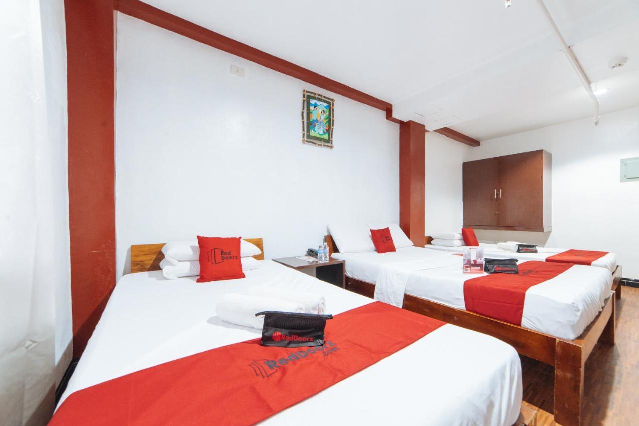 Hotel RedDoorz @ Rosario Street Bacolod Exterior foto