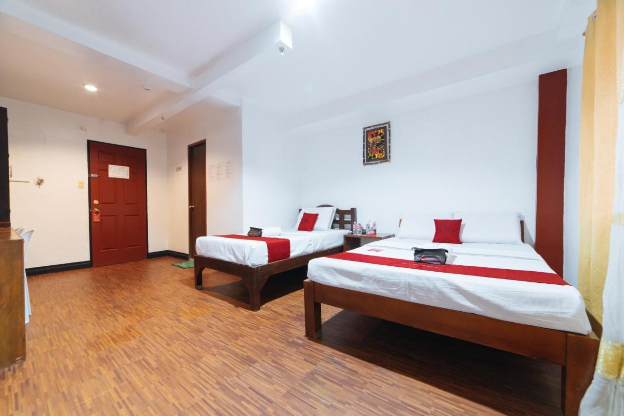 Hotel RedDoorz @ Rosario Street Bacolod Exterior foto